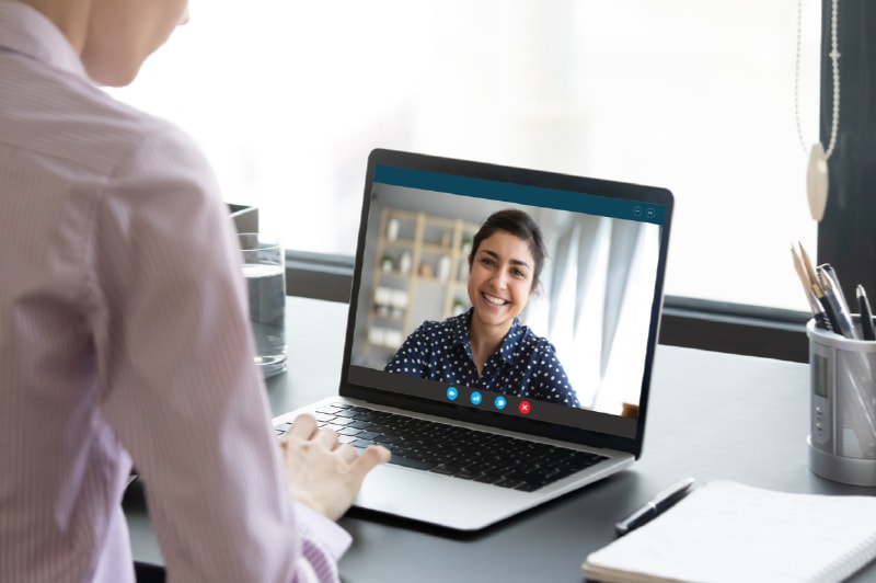 Organization and pro bono Salesforce volunteer are video chatting to solve a problem in a Quick Connect session